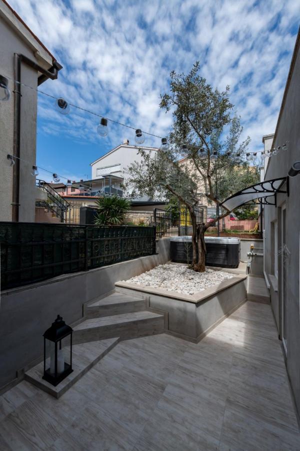 וינקורן Studio Apartment Mare With Private Garden And Jacuzzi מראה חיצוני תמונה
