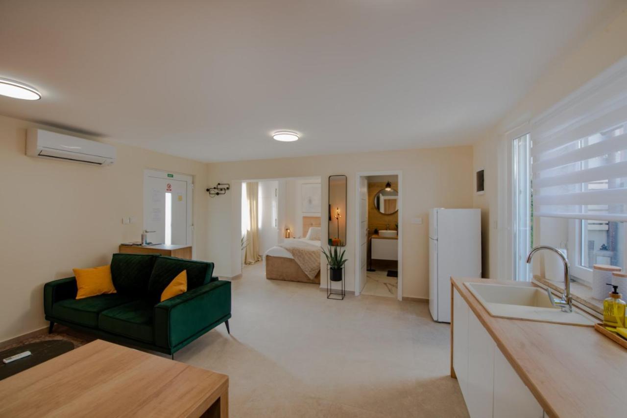 וינקורן Studio Apartment Mare With Private Garden And Jacuzzi מראה חיצוני תמונה