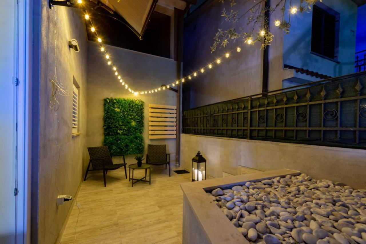וינקורן Studio Apartment Mare With Private Garden And Jacuzzi מראה חיצוני תמונה